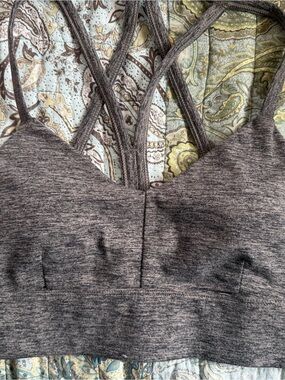 JoyLab Heather Gray Medium Support Strappy Sports Bra, removable pads.